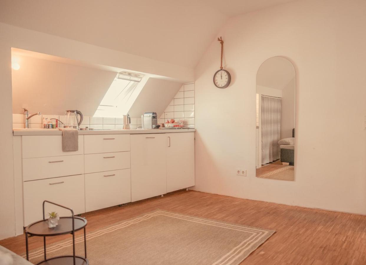 Altstadt Apartment Centralissimo Dusseldorf Bagian luar foto
