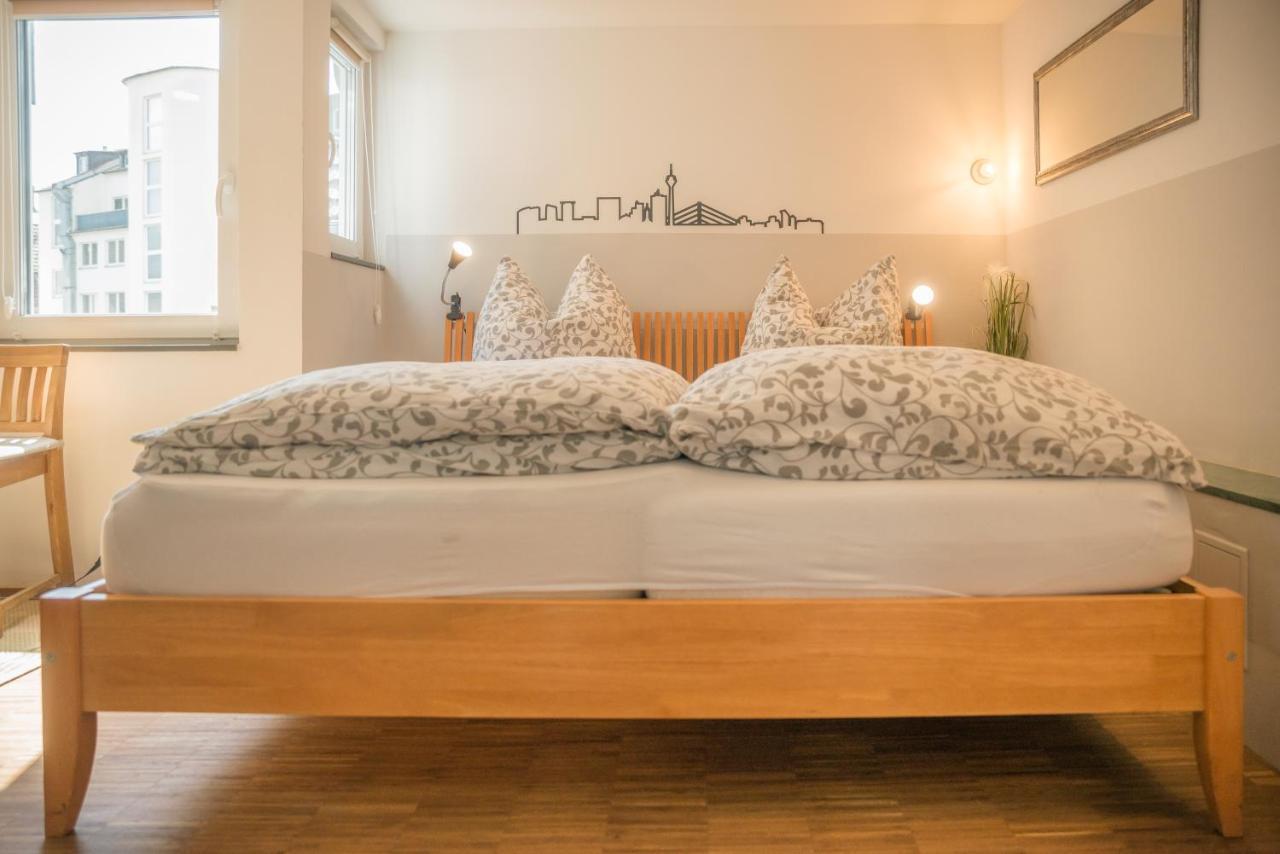 Altstadt Apartment Centralissimo Dusseldorf Bagian luar foto