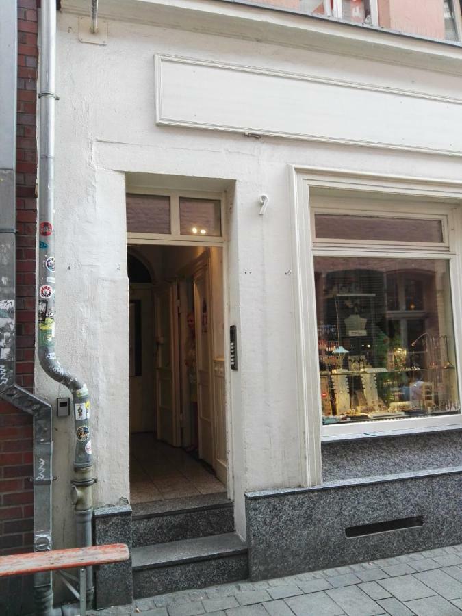 Altstadt Apartment Centralissimo Dusseldorf Bagian luar foto